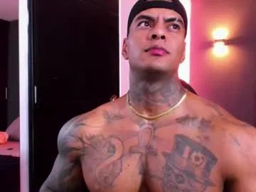 johnbelt_ — Obganive today  #cum  #muscle  #latino #flex #bigcock [477 tokens remaining]