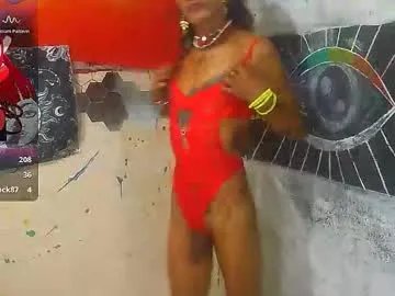 julieth_wolf on Chaturbate