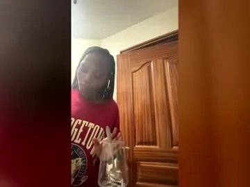 kayleeeee_ee on Chaturbate