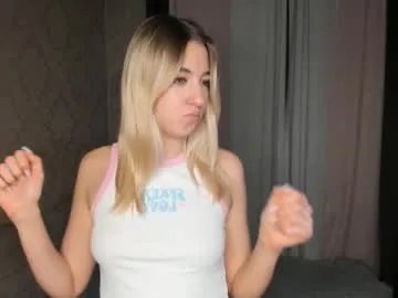 kiki_bloom on Chaturbate 