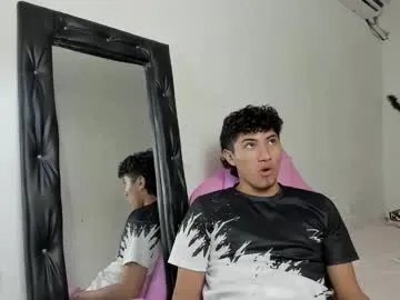 laura_and_kevin on Chaturbate