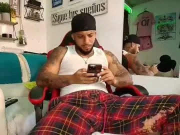 leenar_key on Chaturbate 