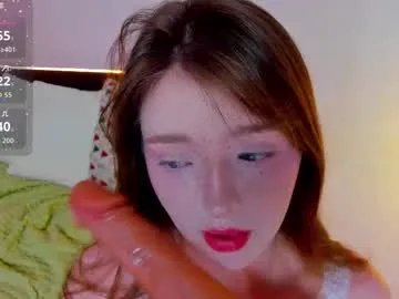 lexxxxxxi on Chaturbate