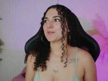 merida_bell18 on Chaturbate