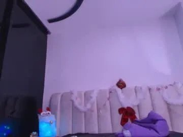 mia_0_ on Chaturbate