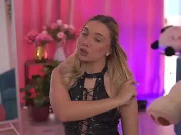 nadyablue — Start the fun with an action from my tipmenu or my fav patterns: 22/99/111/333/1111 - Multi Goal: Suck Finger + Eye Contact [123 tokens left] #natural #bigass #tease #cute #blonde