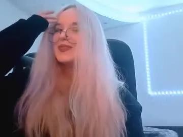 nikitamobbs — Goal - Stand up and show my outfit #shy #new #teen #18 #young  ! Hi guys and welcome. My name is Trax I hug everyone and  Have a good stream and a good time! [0 tokens remaining]