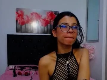 pinky_f00x on Chaturbate
