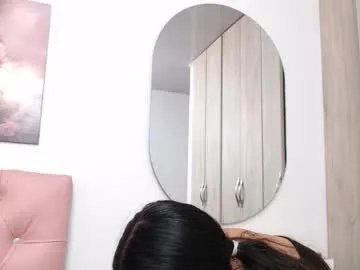 pinky_f00x on Chaturbate