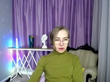 queen_a_n_i on Chaturbate 
