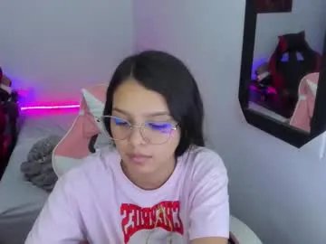 room_kitty on Chaturbate