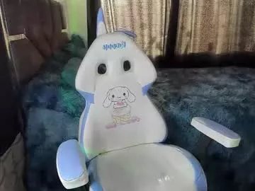 roxanne_tay on Chaturbate