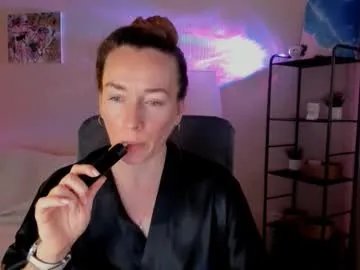 save_the_qween on Chaturbate