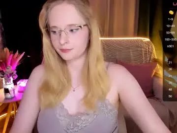 sheslinki on Chaturbate 