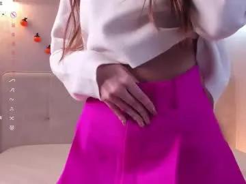 shy_starlight — (**) // Goal: gently lick my fingers close cam  #18 #boobs #teen #skinny #bigass [35 tokens remaining]
