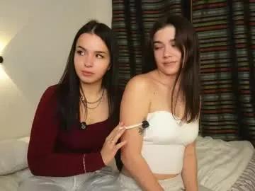 sinfulduo0 — Goal:let's take off Emma's shirt ! -We Emma and Gabriela, a little #shy about our #smalltits becouse us #18 years old, we #new model's here, we #couple [141 tokens remaining]