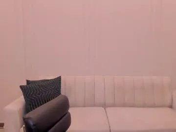 sunnyrivers_ on Chaturbate