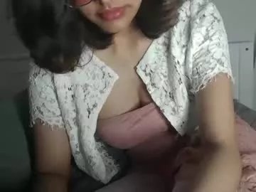 sweetlilyinthewild on Chaturbate 
