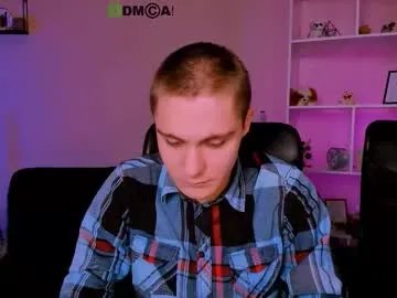 thomas_crow on Chaturbate