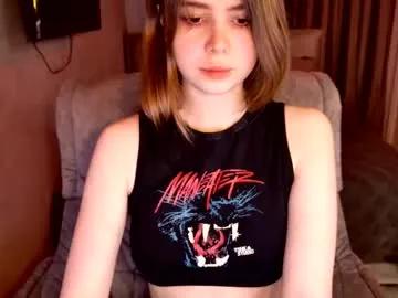 tripleprinces — Lift shirt for hand bra [8 tokens left] #pretty #natural #feet #smalltits #braces