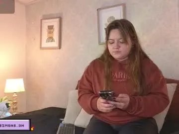 veesimons_dh — GOAL: Play with my nipples + saliva [39 tokens remaining] Fuck me very hard my bigass and surprise in premium pvt #squirt #hairy #pantyhose #femdom #goth