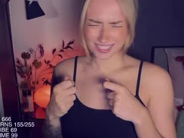 yvie_ on Chaturbate