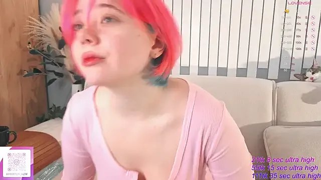 __KawaiiYuki__ on StripChat 