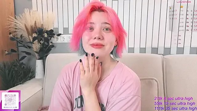 __KawaiiYuki__ on StripChat 