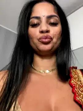 _adelle on StripChat