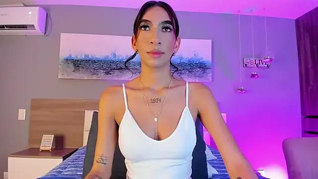 _Ashly_77 — Slowly reveal your breasts 