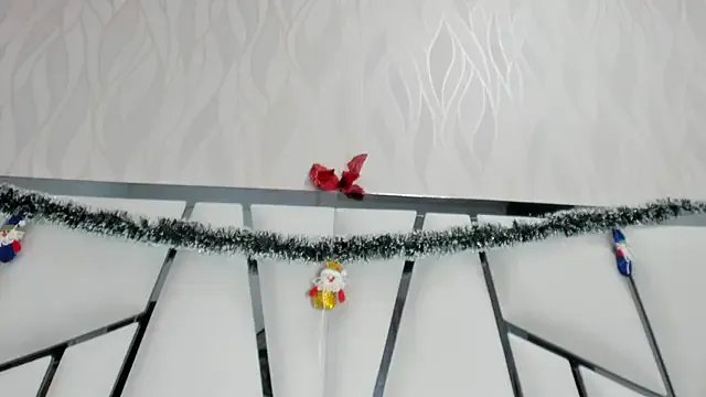 _aurora18_ on StripChat