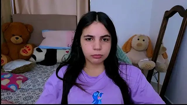 _elenna on StripChat 