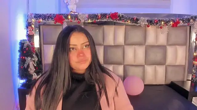 abbiecollins_js on StripChat 