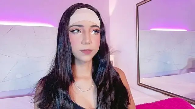 AbrilBrent on StripChat