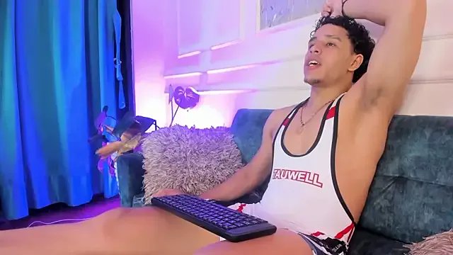 Adrian_Volt on StripChat