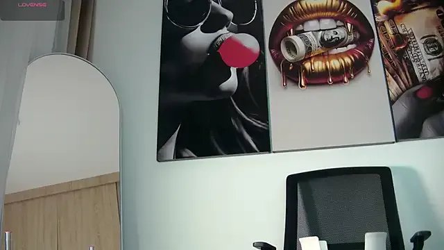 aidaadams on StripChat 