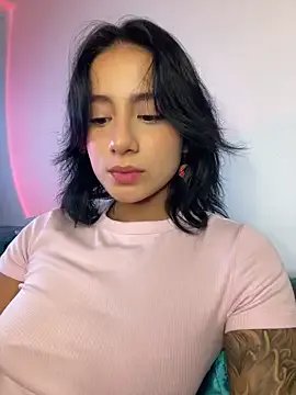Ale_Lewis on StripChat