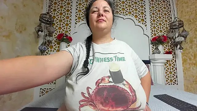 AleshaArabian on StripChat