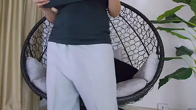 alex_noa on StripChat