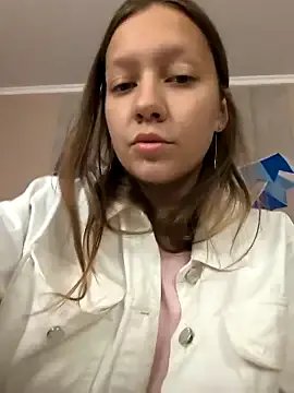 AliceBrayan on StripChat