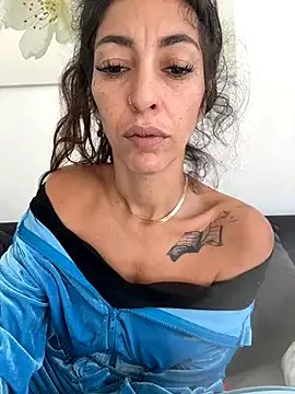 Amani_thewolf on StripChat