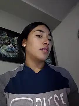 AmberGold- on StripChat