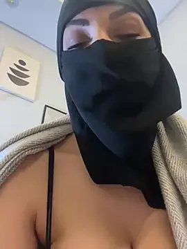 Amberonee31 on StripChat