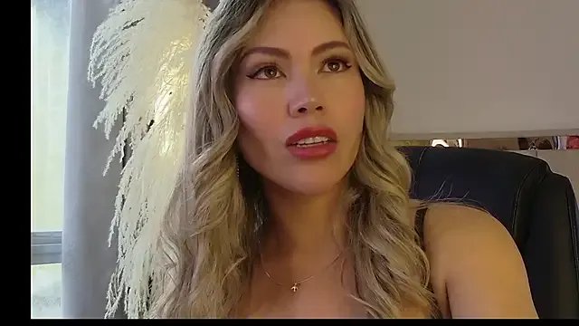 Ammy_Castro on StripChat