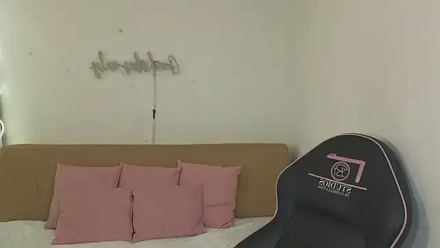 ana_tay1 — BOUNCE ASS+SPANKS HARCORE