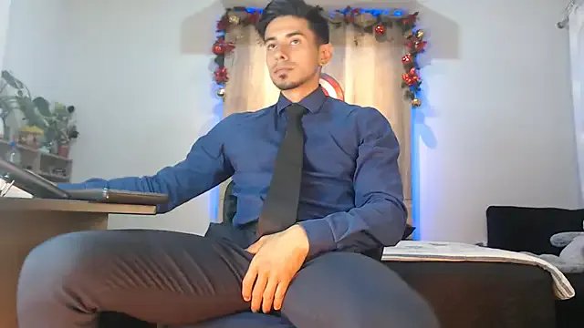 Andrew_4_ on StripChat