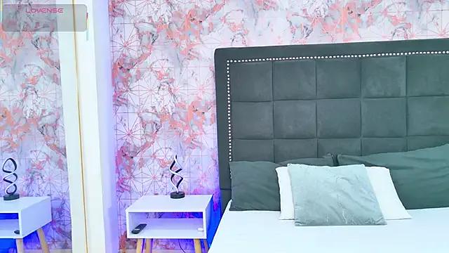 Angelique_Angell on StripChat