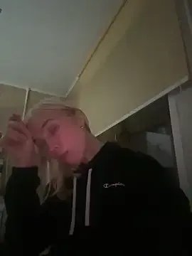 AngelJeni on StripChat