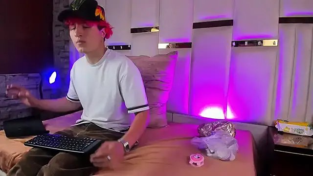 ANLLELOAndANGELA on StripChat 