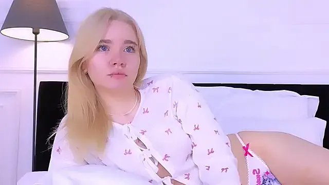 ANNABELLE_LU on StripChat 